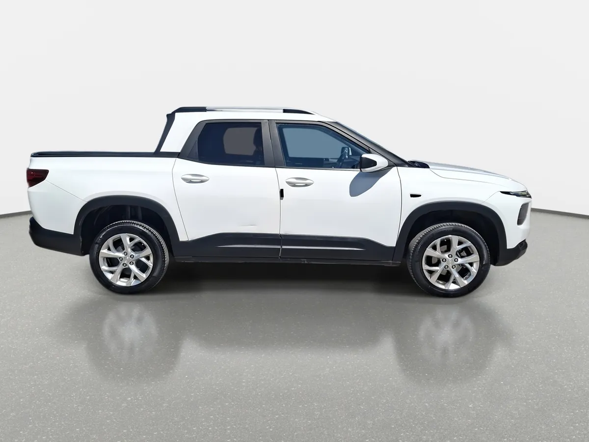 Chevrolet Montana 1.2t Ltz S 4x2 At 4p año 2024