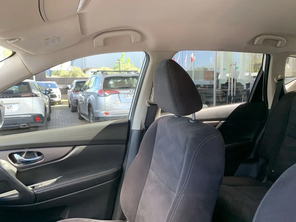 Nissan X-Trail 2.5 Sense 4x2 3f Cvt At 5p año 2017