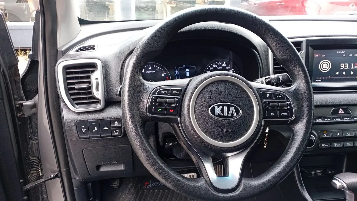 Kia Sportage 2.0 Lx 2wd Ac 6at 5p año 2018