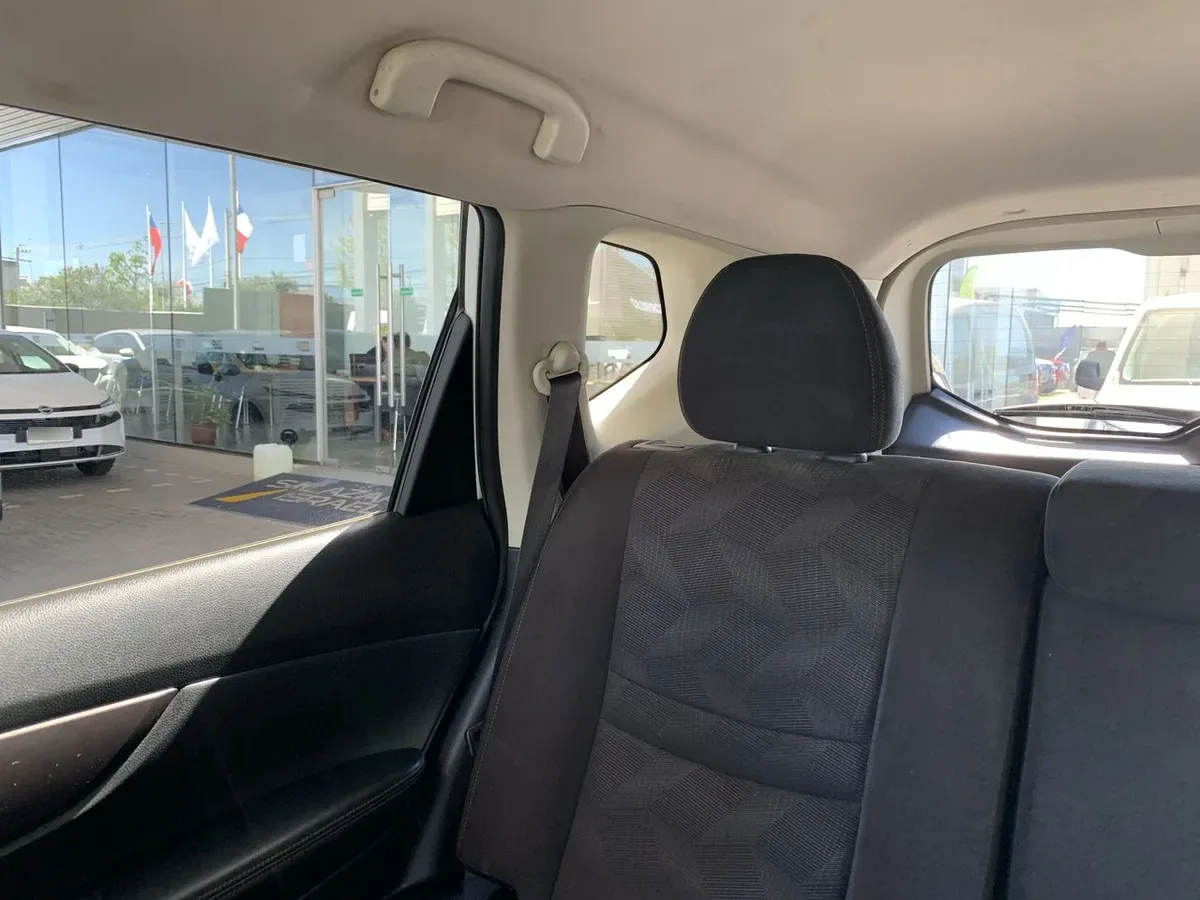 Nissan X-Trail 2.5 Sense 4x2 3f Cvt At 5p año 2017