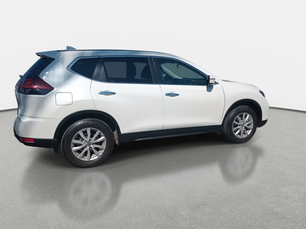 Nissan X-Trail 2.5 Sense Mc 4x2 Cvt At 5p año 2023