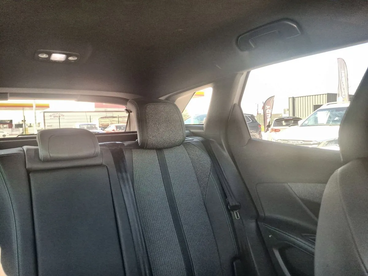 Peugeot 3008 1.6 Allure Pack Thp 165 4x2 Eat6 5p año 2024