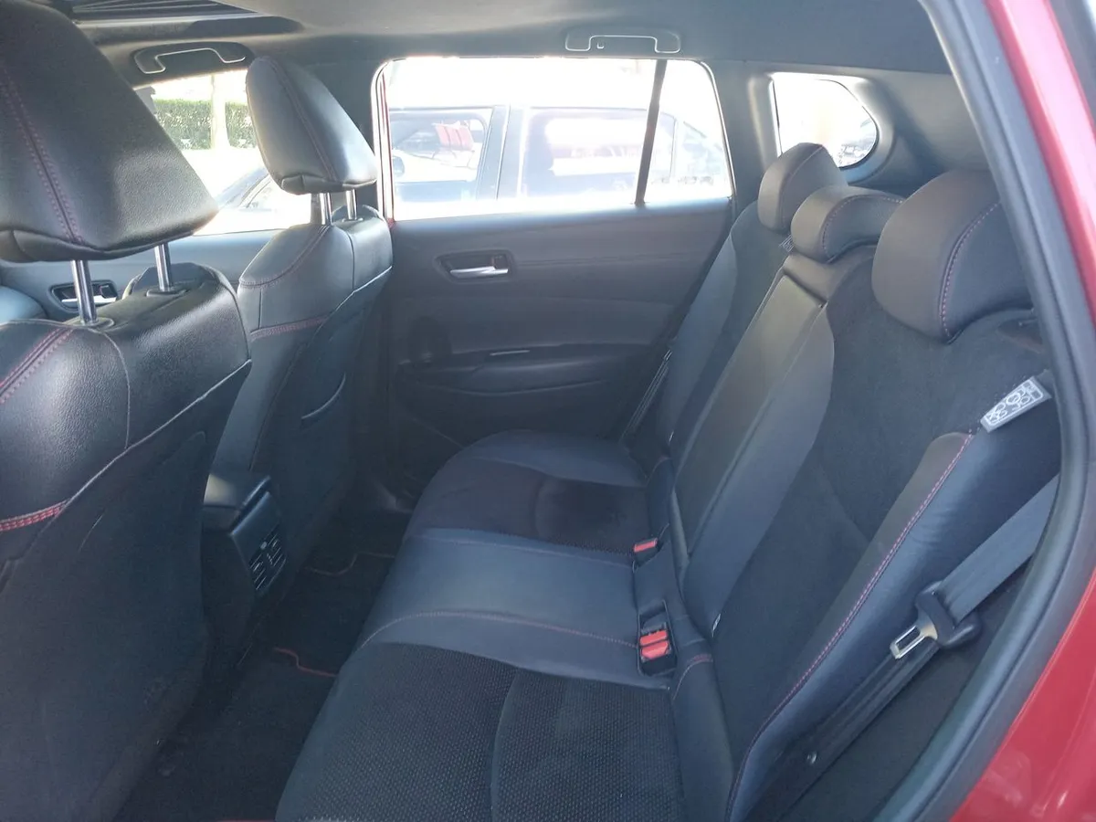 Toyota Corolla Cross 2.0 Gr-S 4x2 Cvt At 5p año 2024
