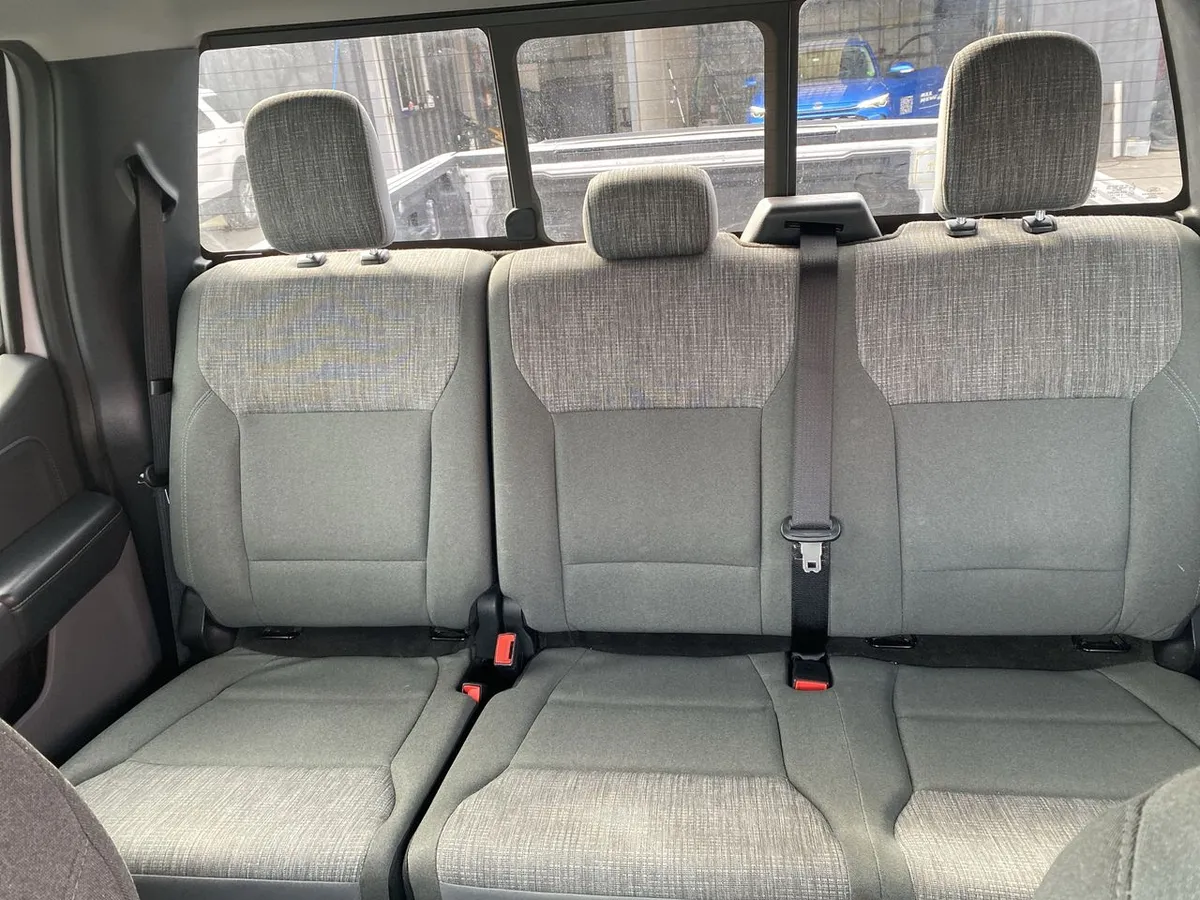 Ford F-150 5.0 Xlt Cc Dob. Cab. 4x4 At 4p año 2024