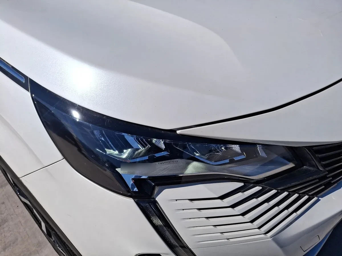Peugeot 3008 1.6 Allure Pack Thp 165 4x2 Eat6 5p año 2024
