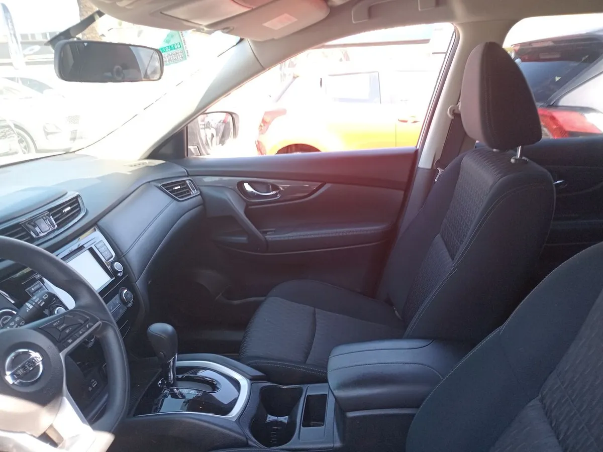Nissan X-Trail 2.5 Sense Mc 4x2 Cvt At 5p año 2023