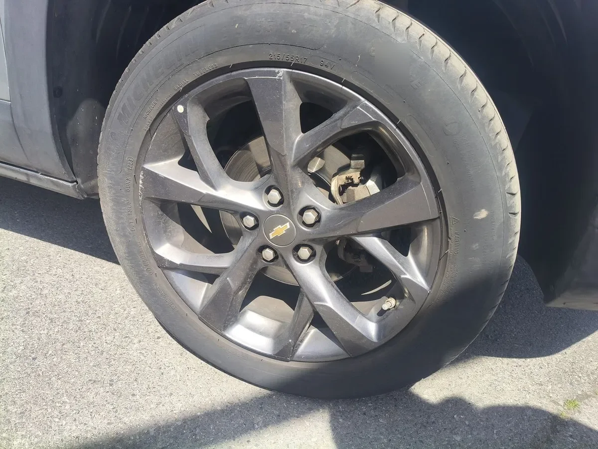 Chevrolet Montana 1.2t Premier 4x2 At 4p año 2023