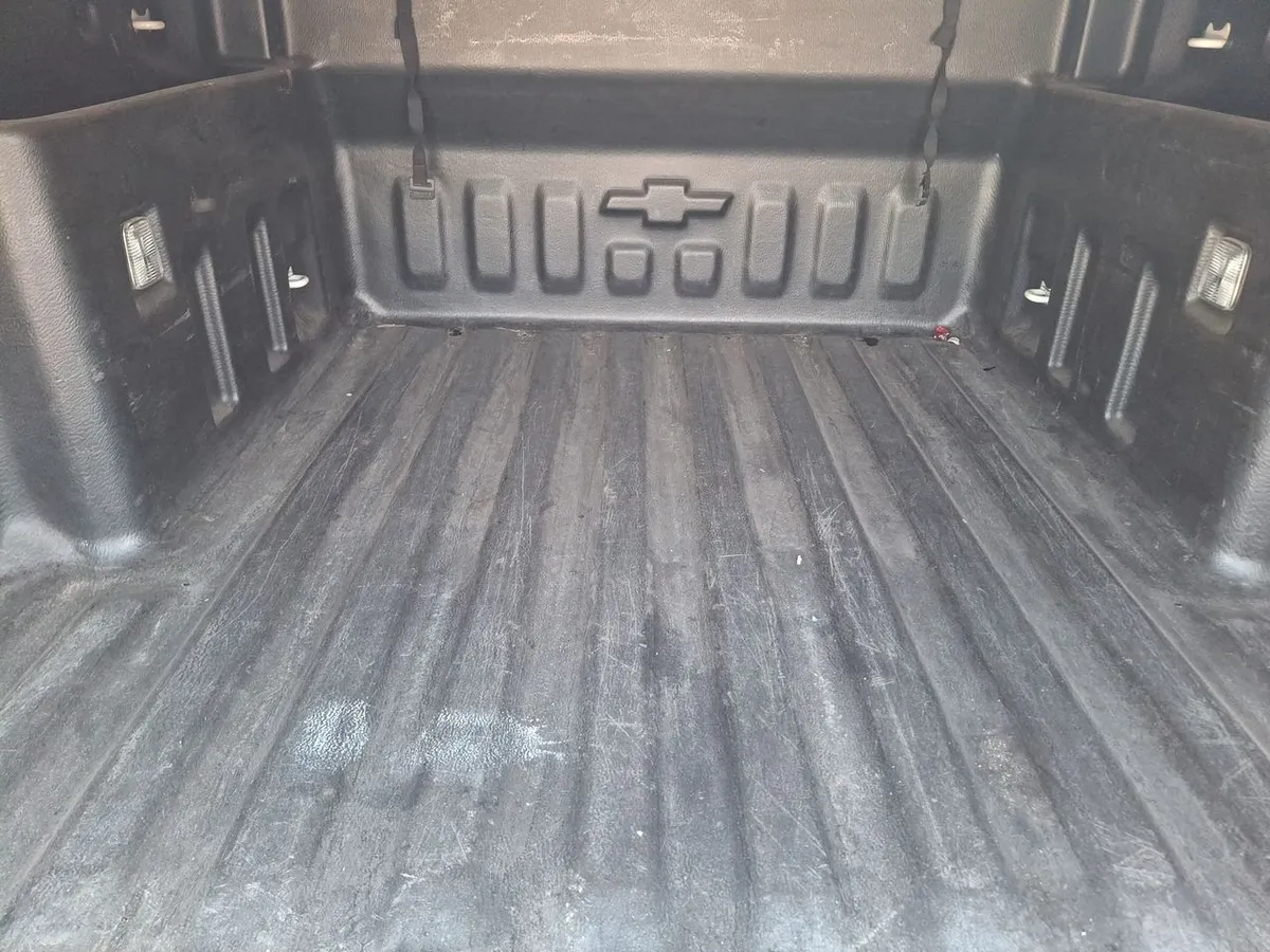 Chevrolet Montana 1.2t Ltz S 4x2 At 4p año 2024