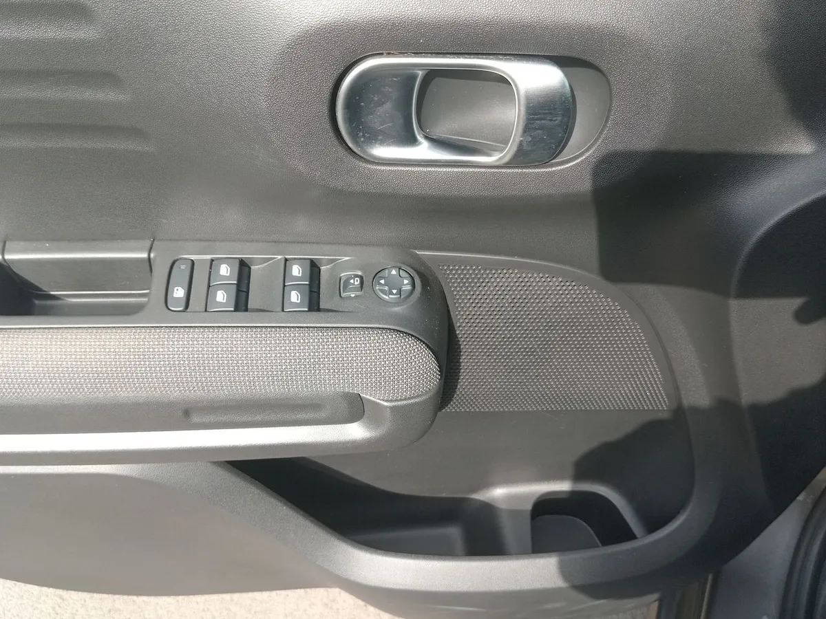 Citroen C3 Aircross 1.2 Puretech Shine 4x2 110 S&s 6at 5p año 2021