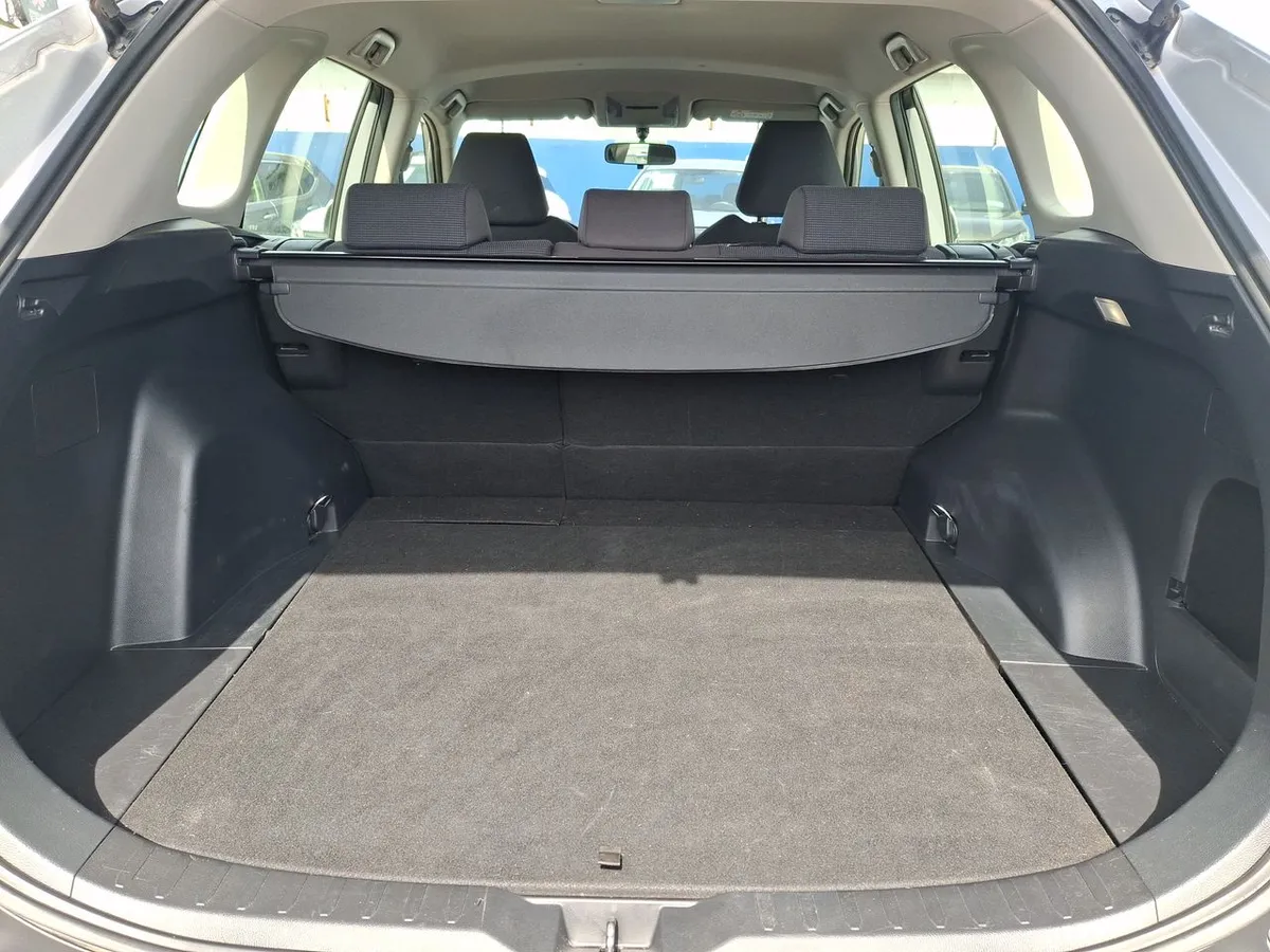 Toyota Rav 4 2.0 Le 4x2 Mt 5p año 2022