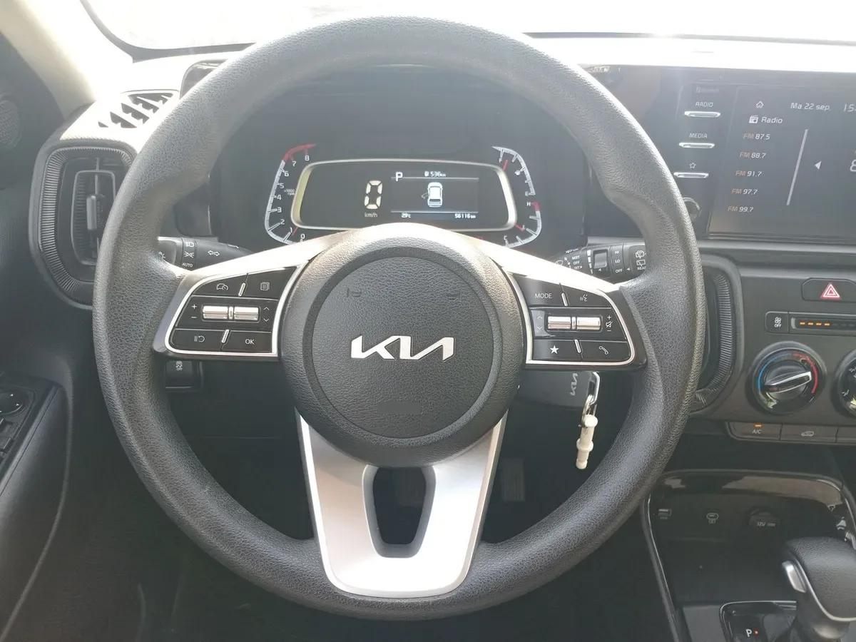 Kia Sonet 1.5 Ex 4x2 Ivt Ri At 5p año 2025