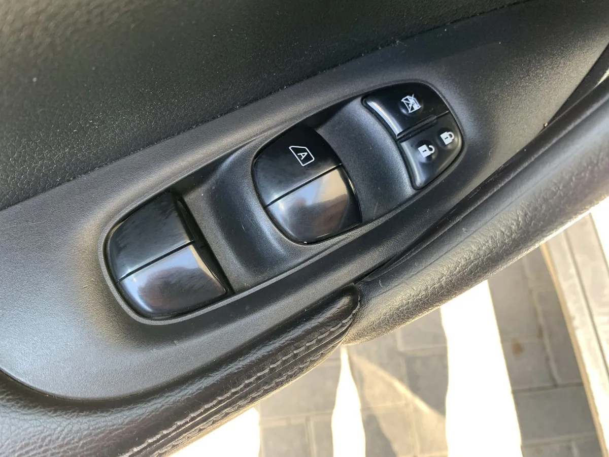 Nissan X-Trail 2.5 Sense 4x2 3f Cvt At 5p año 2017
