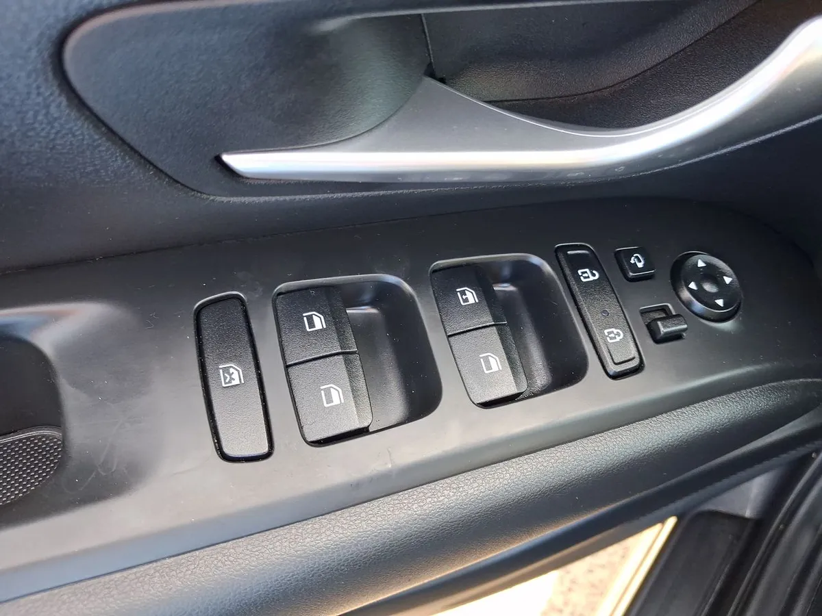 Hyundai Tucson 2.0 Nx4 Plus 4wd At 5p año 2022