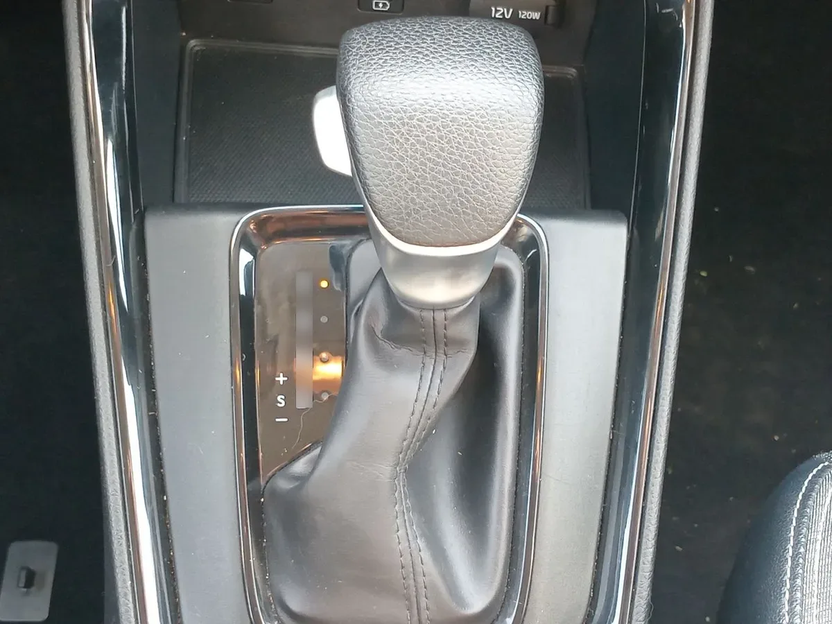 Kia Sonet 1.5 Ex 4x2 Ivt Ri At 5p año 2025