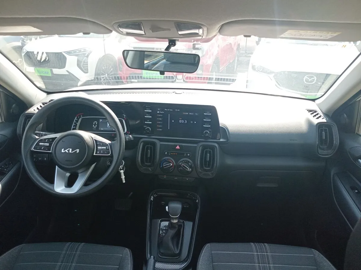 Kia Sonet 1.5 Ex 4x2 Ivt Ri At 5p año 2025