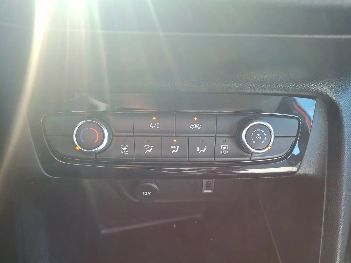 Opel Corsa 1.2t Edition 100hp 4x2 At8 5p año 2024