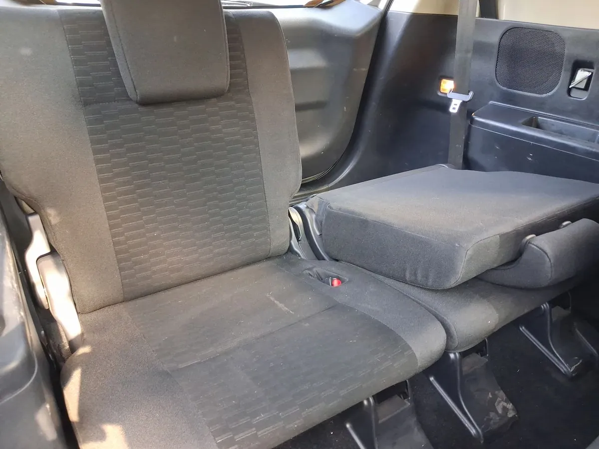 Toyota Rush 1.5 Xli 4x2 Mt 5p año 2022