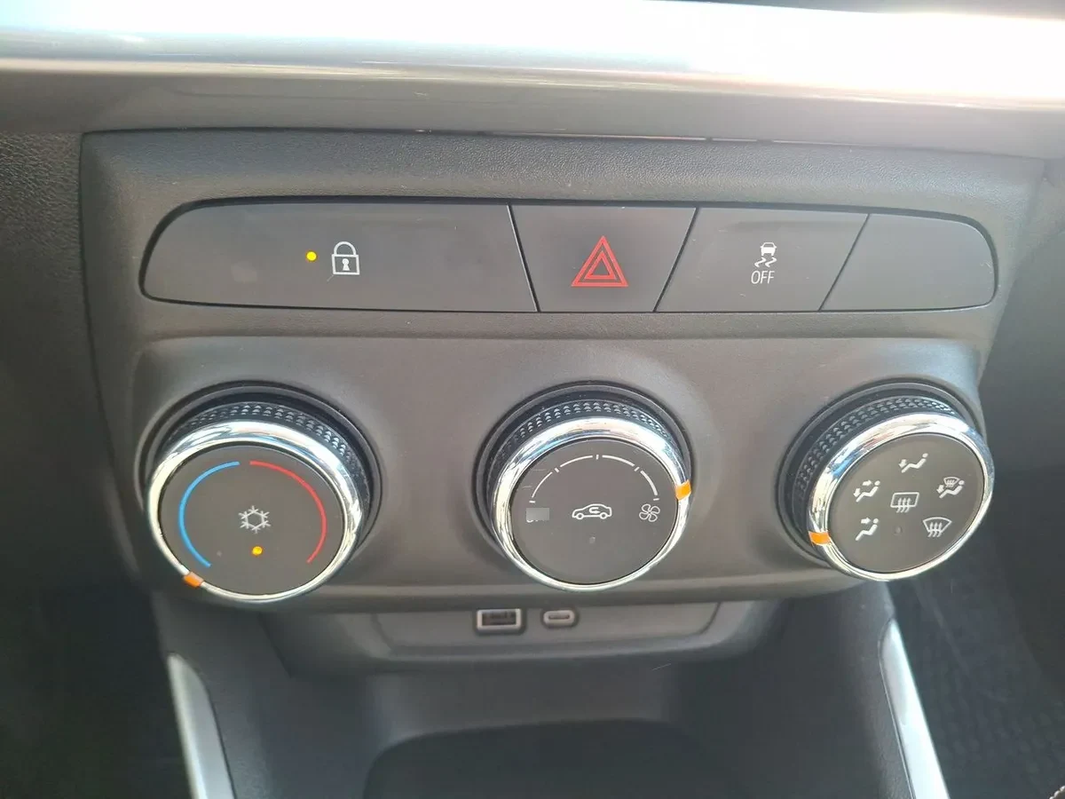 Chevrolet Montana 1.2t Ltz S 4x2 At 4p año 2024