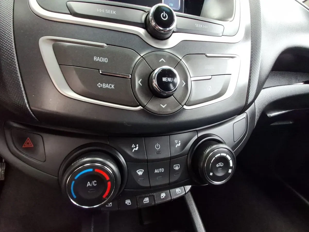 Chevrolet Sail 1.5 Ls 4x2 Mt 4p año 2021