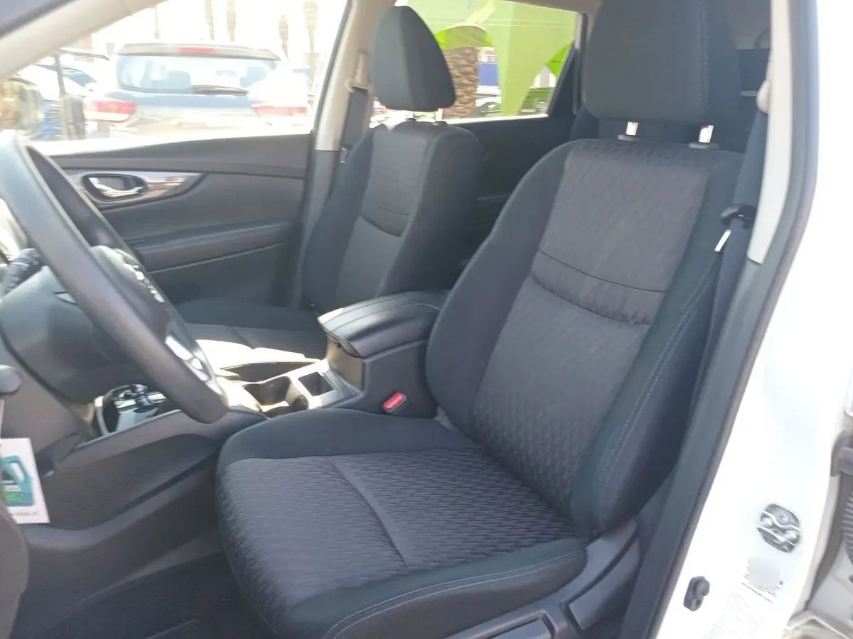 Nissan X-Trail 2.5 Sense Mc 4x2 Cvt At 5p año 2023