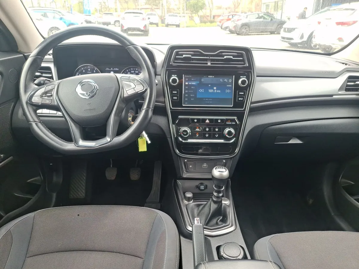 Ssangyong Tivoli 1.6 Tv1010 4x2 Mt 5p año 2020