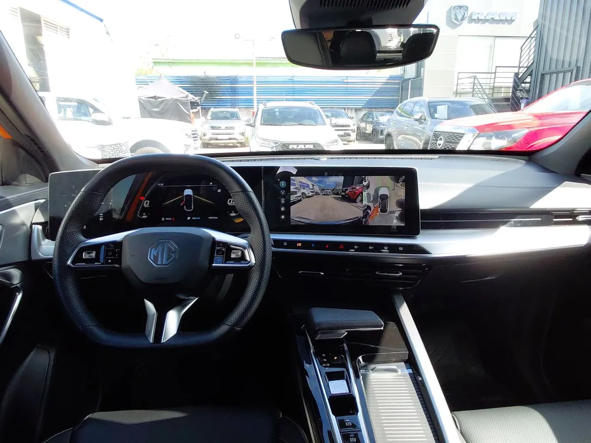 MG One 1.5t Dlx 4x2 Cvt At 5p año 2023