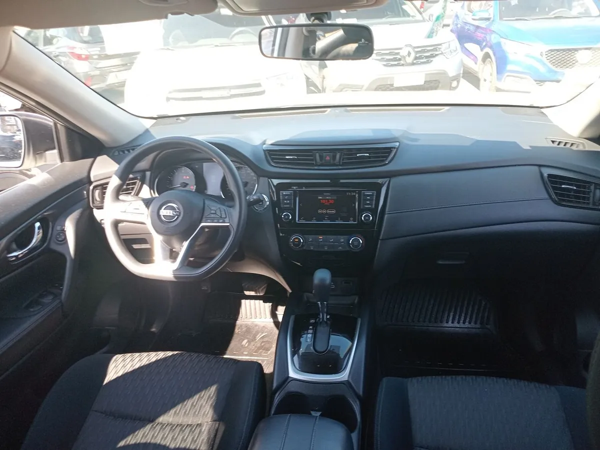 Nissan X-Trail 2.5 Sense Mc 4x2 Cvt At 5p año 2023
