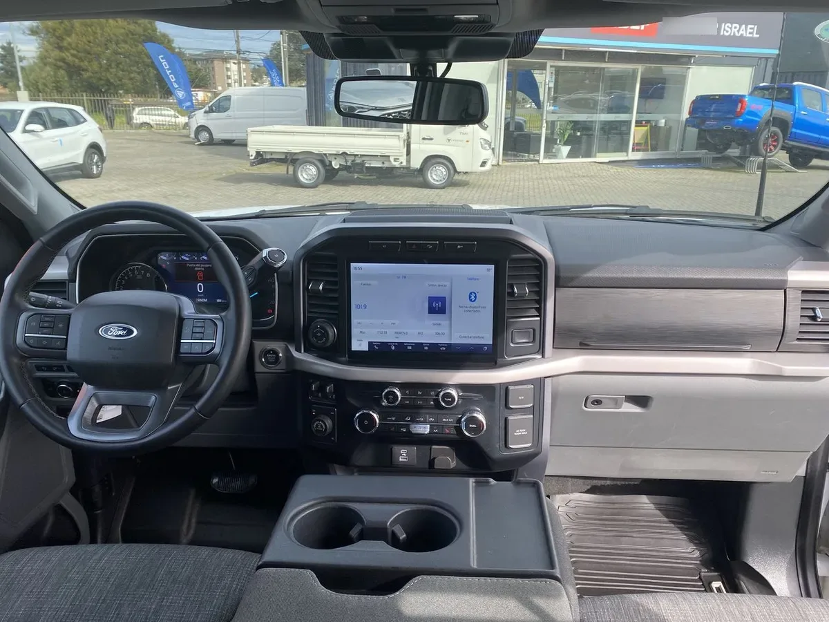 Ford F-150 5.0 Xlt Cc Dob. Cab. 4x4 At 4p año 2024