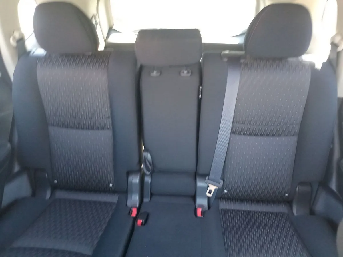 Nissan X-Trail 2.5 Sense Mc 4x2 Cvt At 5p año 2023