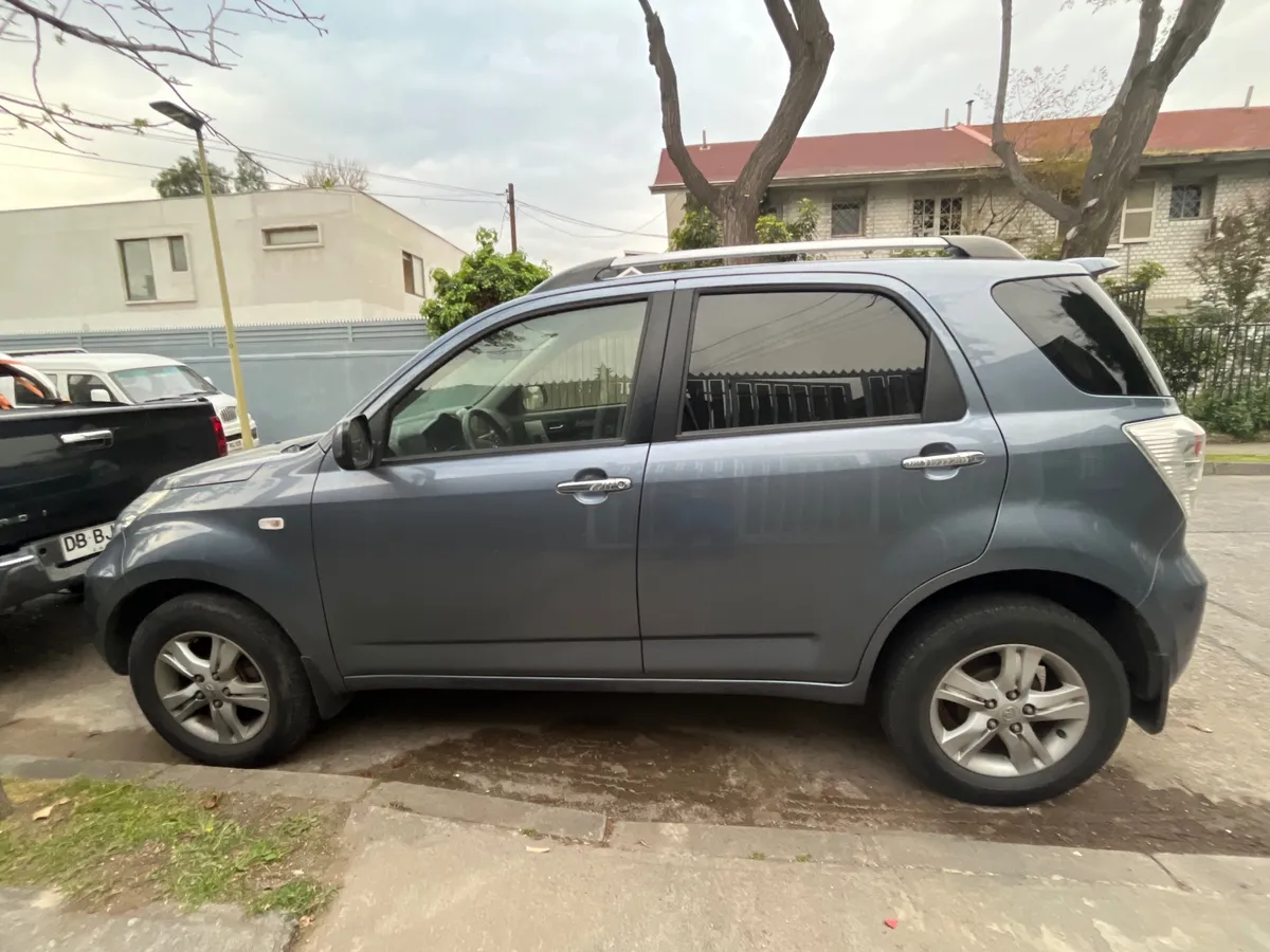 TOYOTA RUSH 1.5 Lei Mt 4x4 año 2018