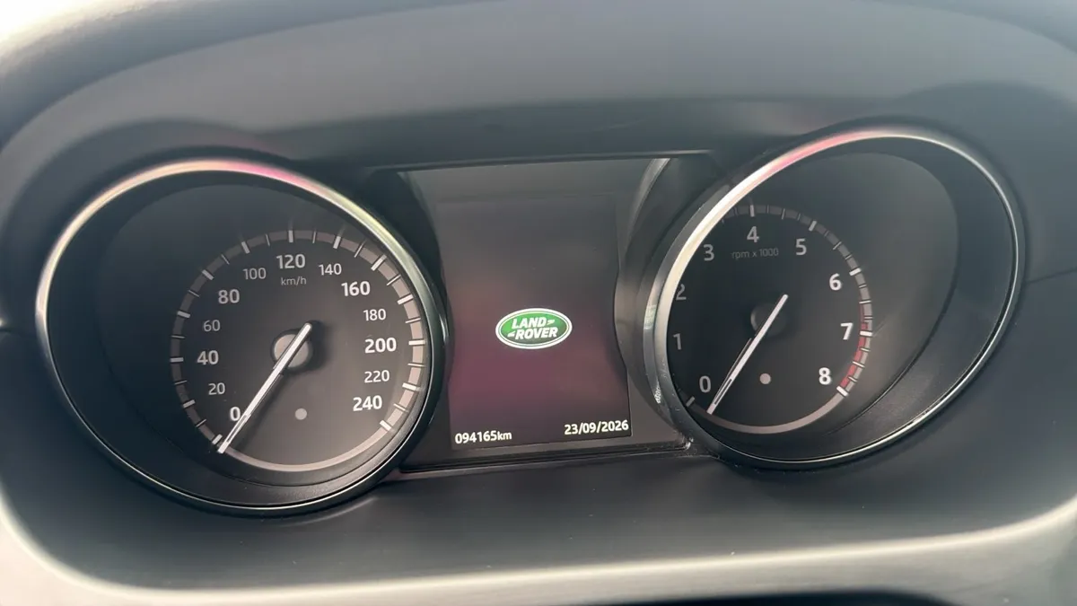 LAND ROVER DISCOVERY 2.0 Se At 4x4 año 2019