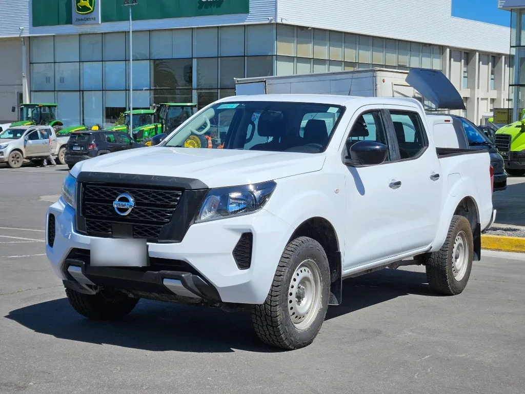 Nissan Navara Dc 4x2 2.3tdi Se Mt año 2023