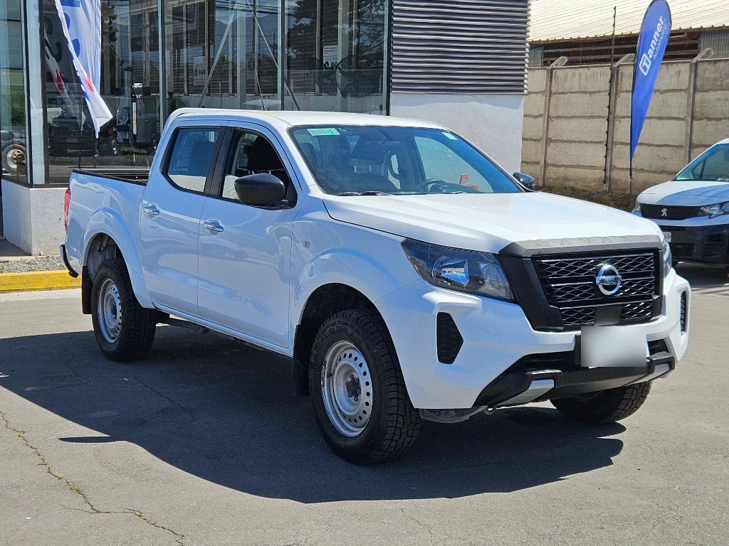 Nissan Navara Dc 4x2 2.3tdi Se Mt año 2023