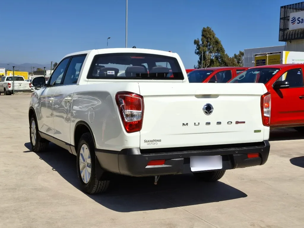 Ssangyong Grand Musso Grand Musso 2.2 4x2 Mt Full-Ql612 año 2023