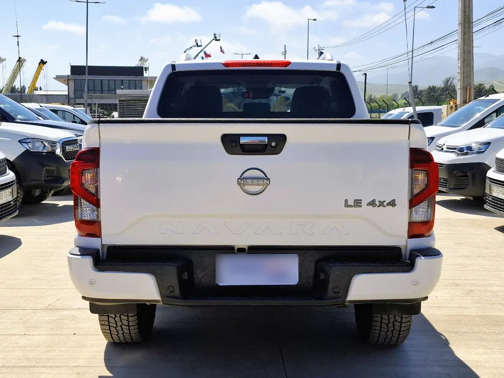 Nissan Navara Navara Dc 4x4 2.3tdi Le año 2023
