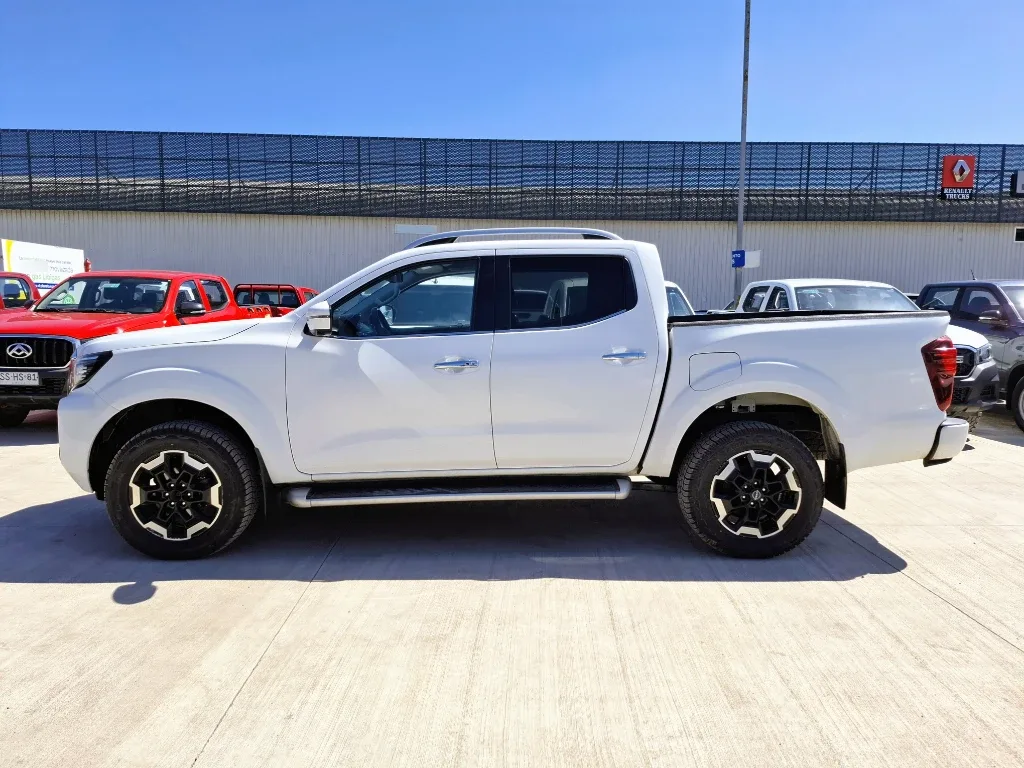 Nissan Navara Navara Dc 4x4 2.3tdi Le año 2023