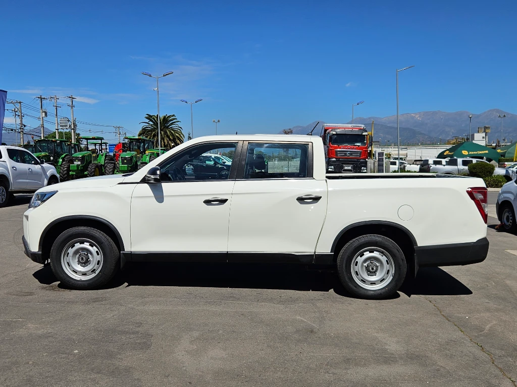 Ssangyong Grand Musso 2.2 Mt 4x2 año 2023