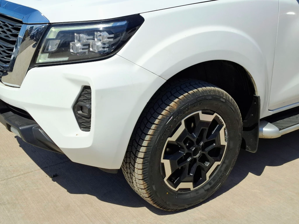 Nissan Navara Navara Dc 4x4 2.3tdi Le año 2023
