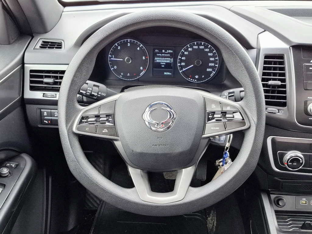 Ssangyong Grand Musso Grand Musso 2.2 4x2 Mt Full-Ql612 año 2023