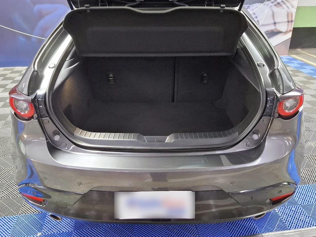 Mazda 3 Sport 3 Sp V 2.0 7g 6at año 2024