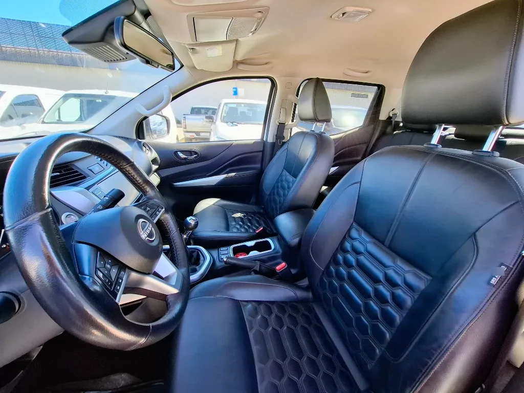 Nissan Navara Navara Dc 4x4 2.3tdi Le año 2023