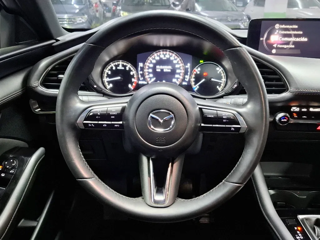 Mazda 3 Sport 3 Sp V 2.0 7g 6at año 2024