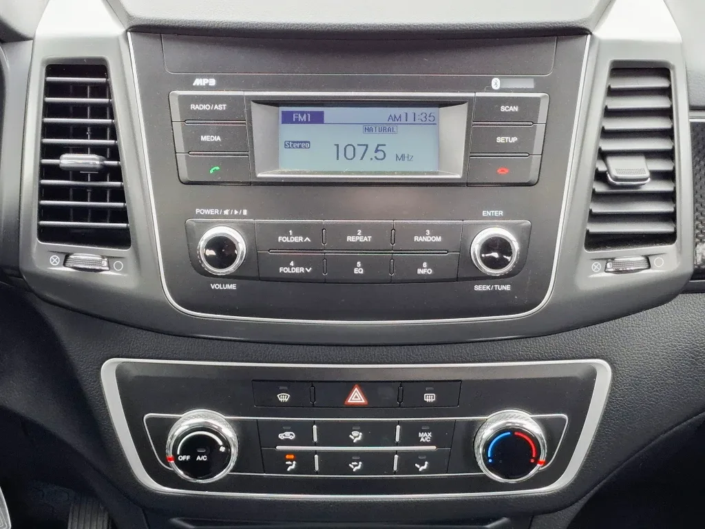 Ssangyong Grand Musso Grand Musso 2.2 4x2 Mt Full-Ql612 año 2023