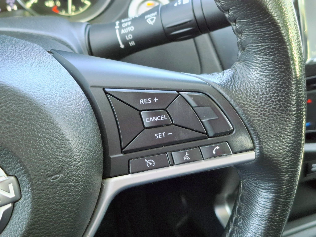 Nissan Navara Navara Dc 4x4 2.3tdi Le año 2023