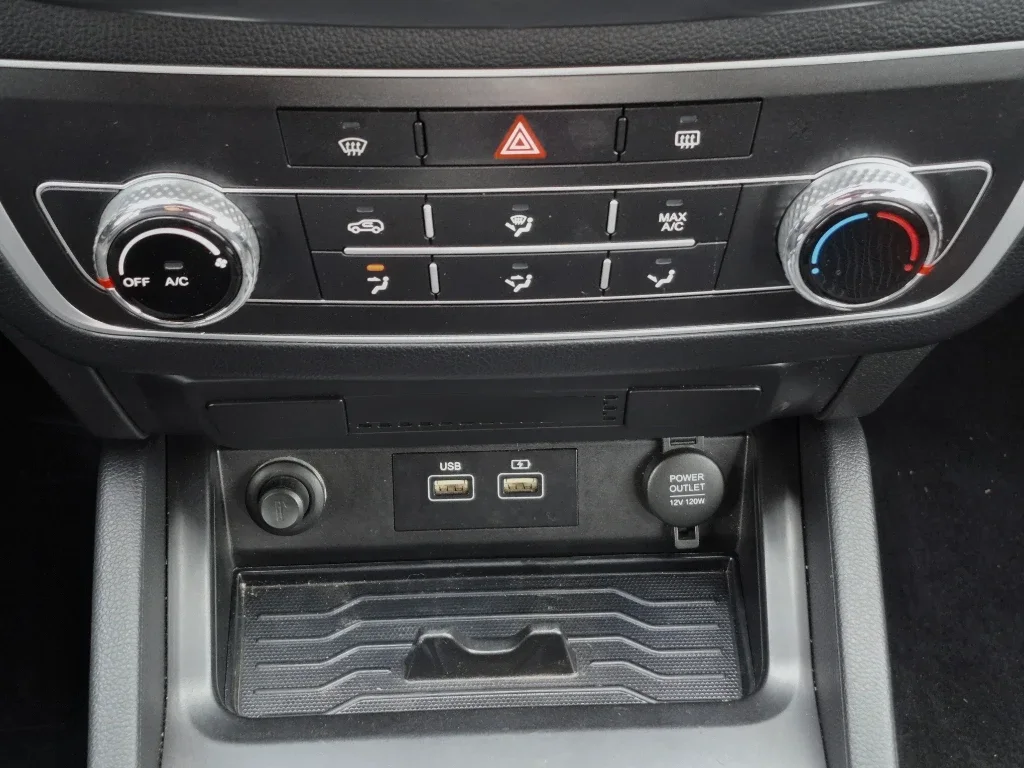 Ssangyong Grand Musso Grand Musso 2.2 4x2 Mt Full-Ql612 año 2023