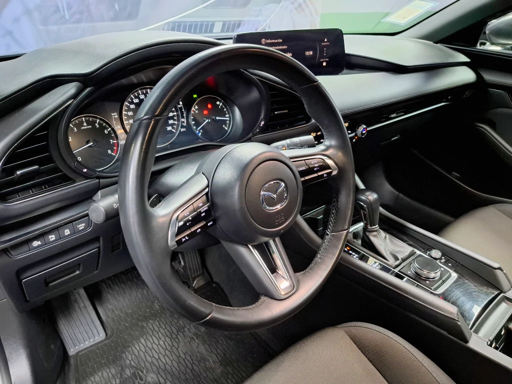 Mazda 3 Sport 3 Sp V 2.0 7g 6at año 2024