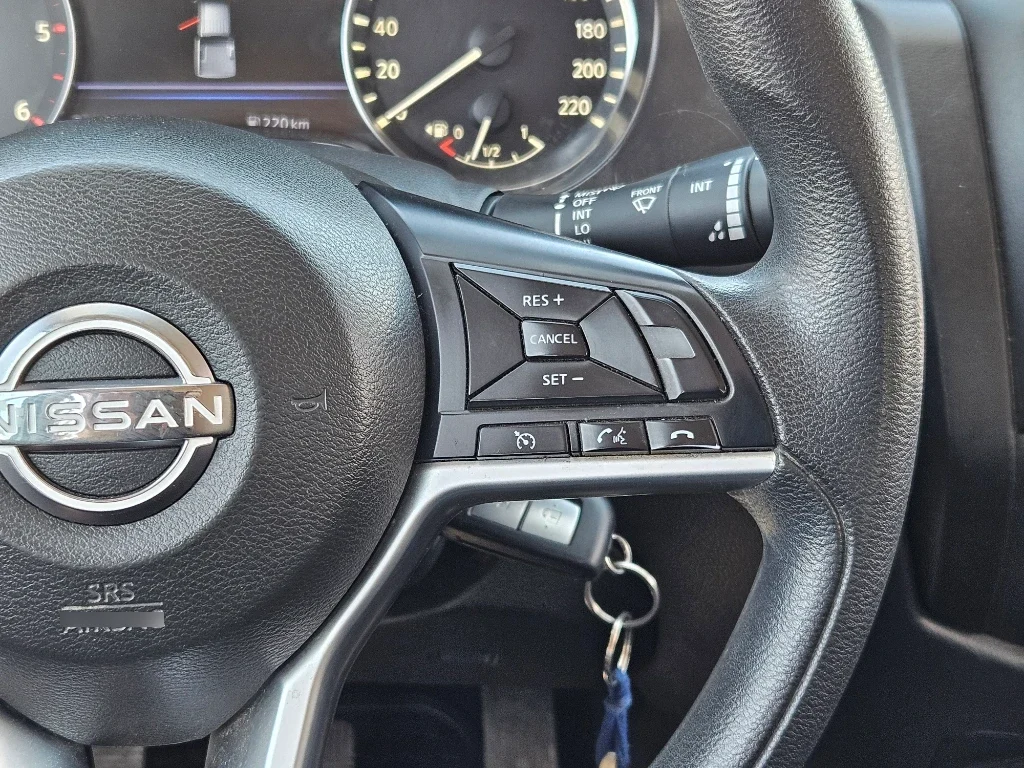 Nissan Navara Dc 4x2 2.3tdi Se Mt año 2023