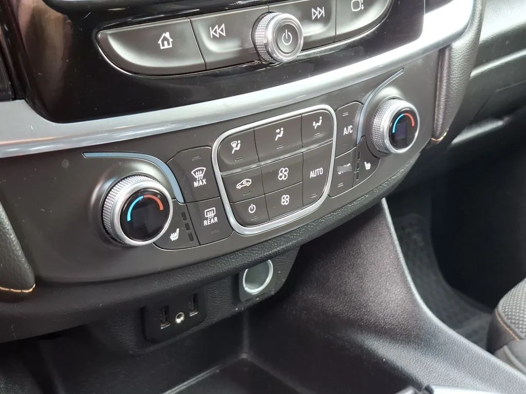 Chevrolet Traverse Lt año 2021