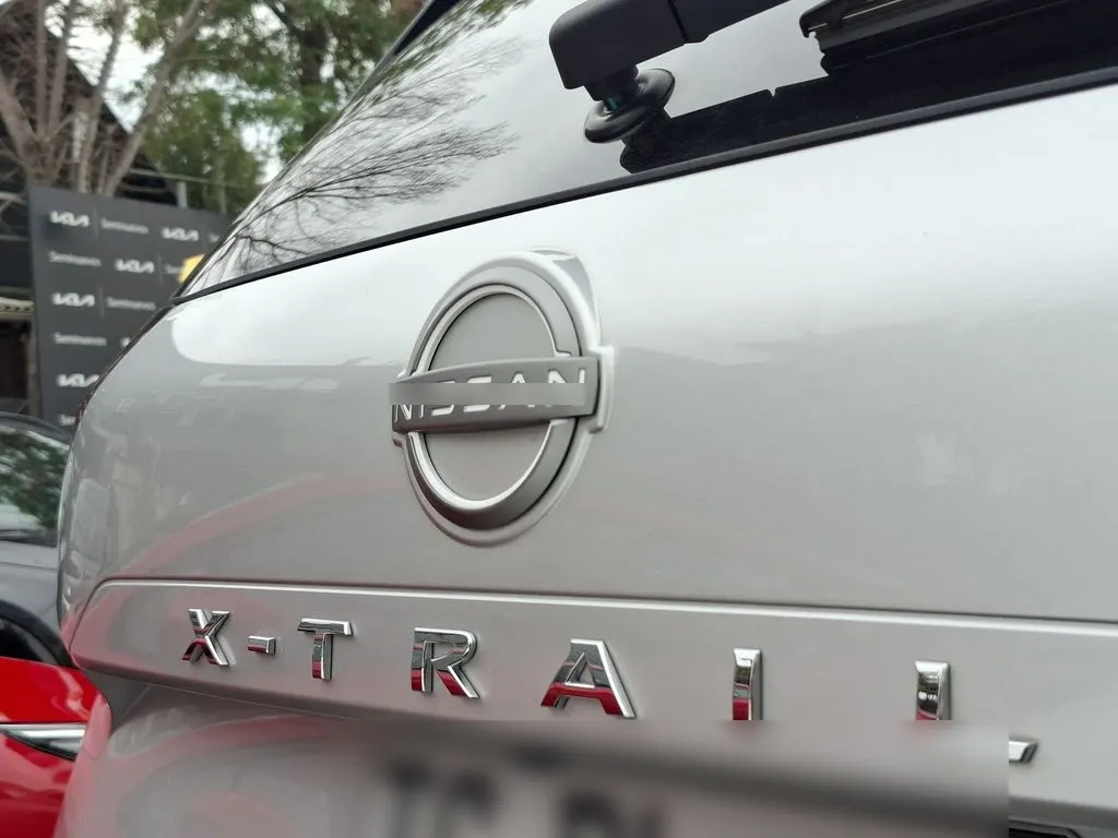 Nissan X-Trail 4x2 7p Cvt 2.5 año 2024