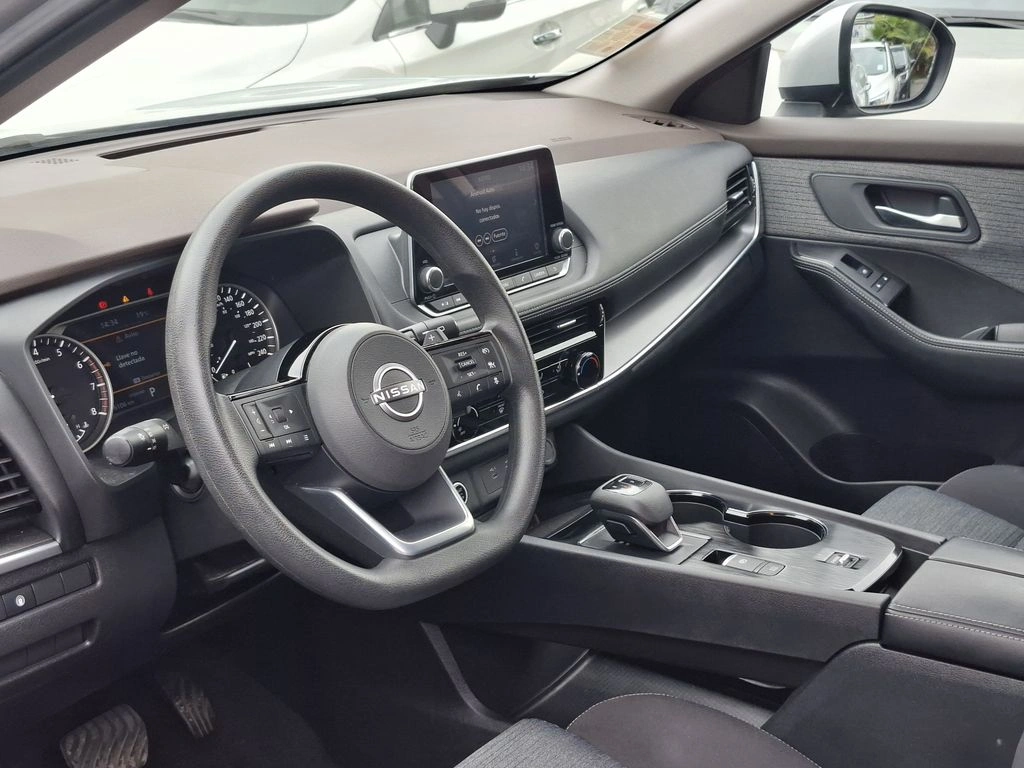 Nissan X-Trail 4x2 7p Cvt 2.5 año 2024